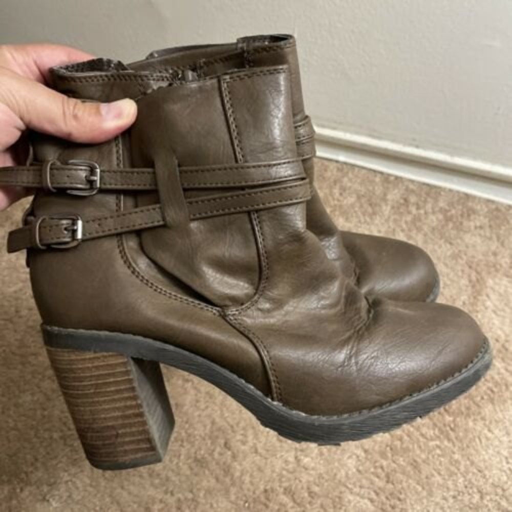 Diba Boots Women’s 9M Authentic Leather Brown